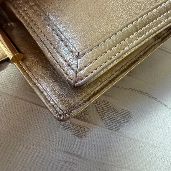 PREOWNED Coach gold leather Turnlock Agenda Wallet - Picture 10 of 12